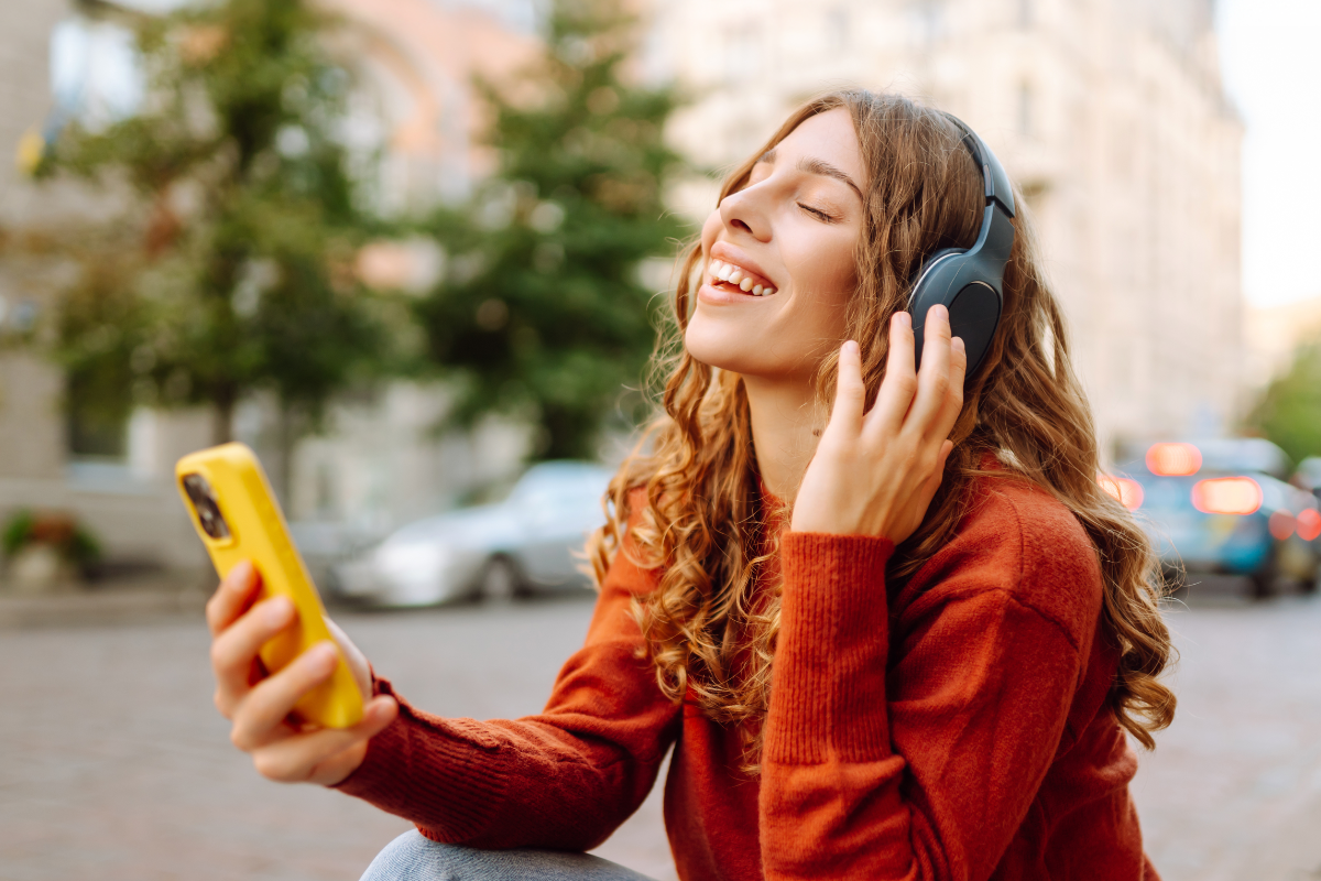 Top 10 Corporate Holiday Gifts for Employees & Clients